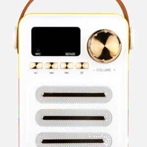 NIB Retro Wireless Bluetooth Speaker w/Remote